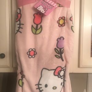 Pink spring hello kitty throw size 50x70!
